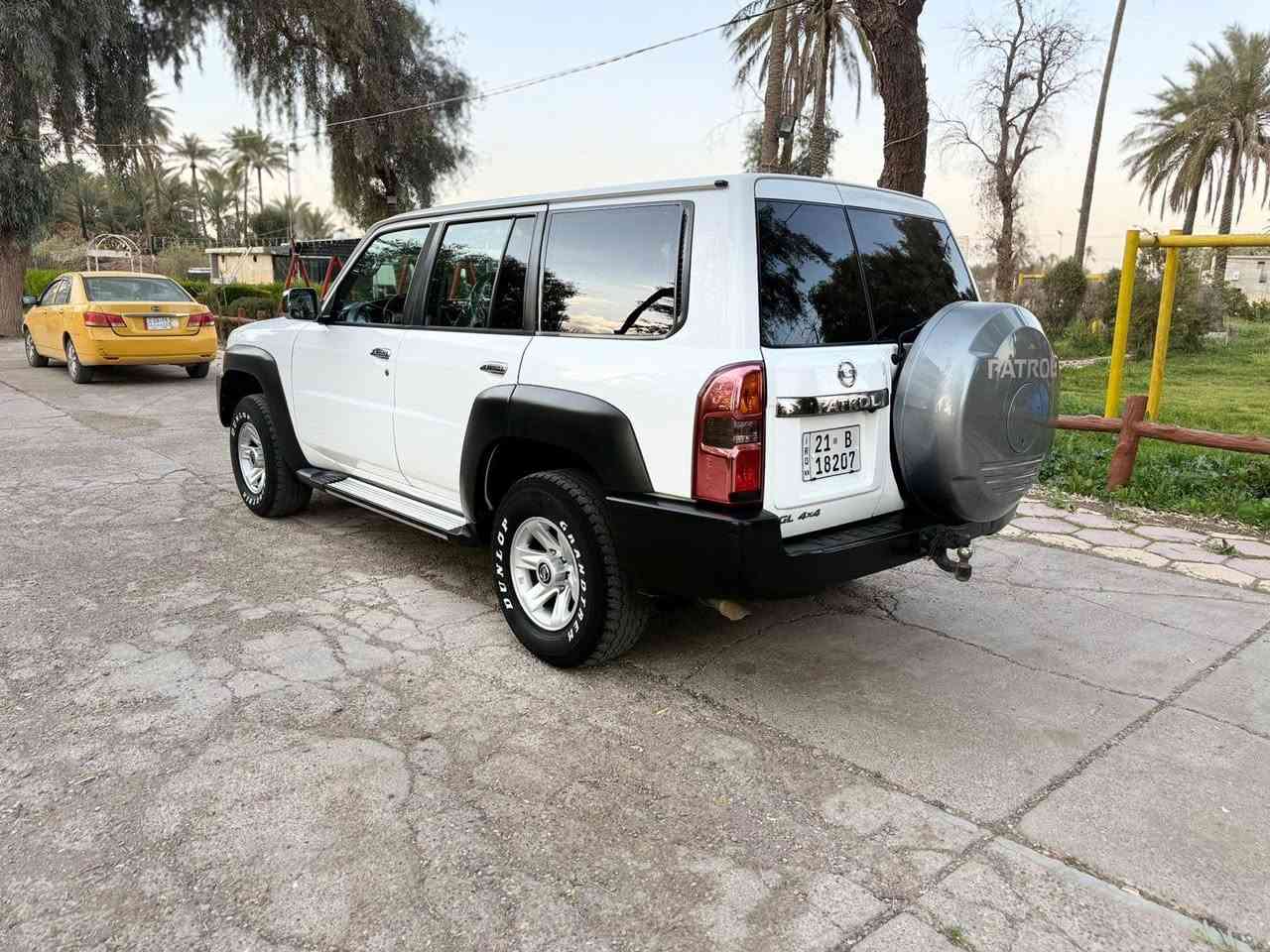 نيسان باترول 2010 كير اوتو 
مكينه 4800   
كير ومكينه ممفتوح بلاد 
رقم سليمانيه

🛑 السعر سوي تعليق يصل مباشرة 🤖 

تحويل ثاني يوم 

رقم صاحب السيارة 
***********
