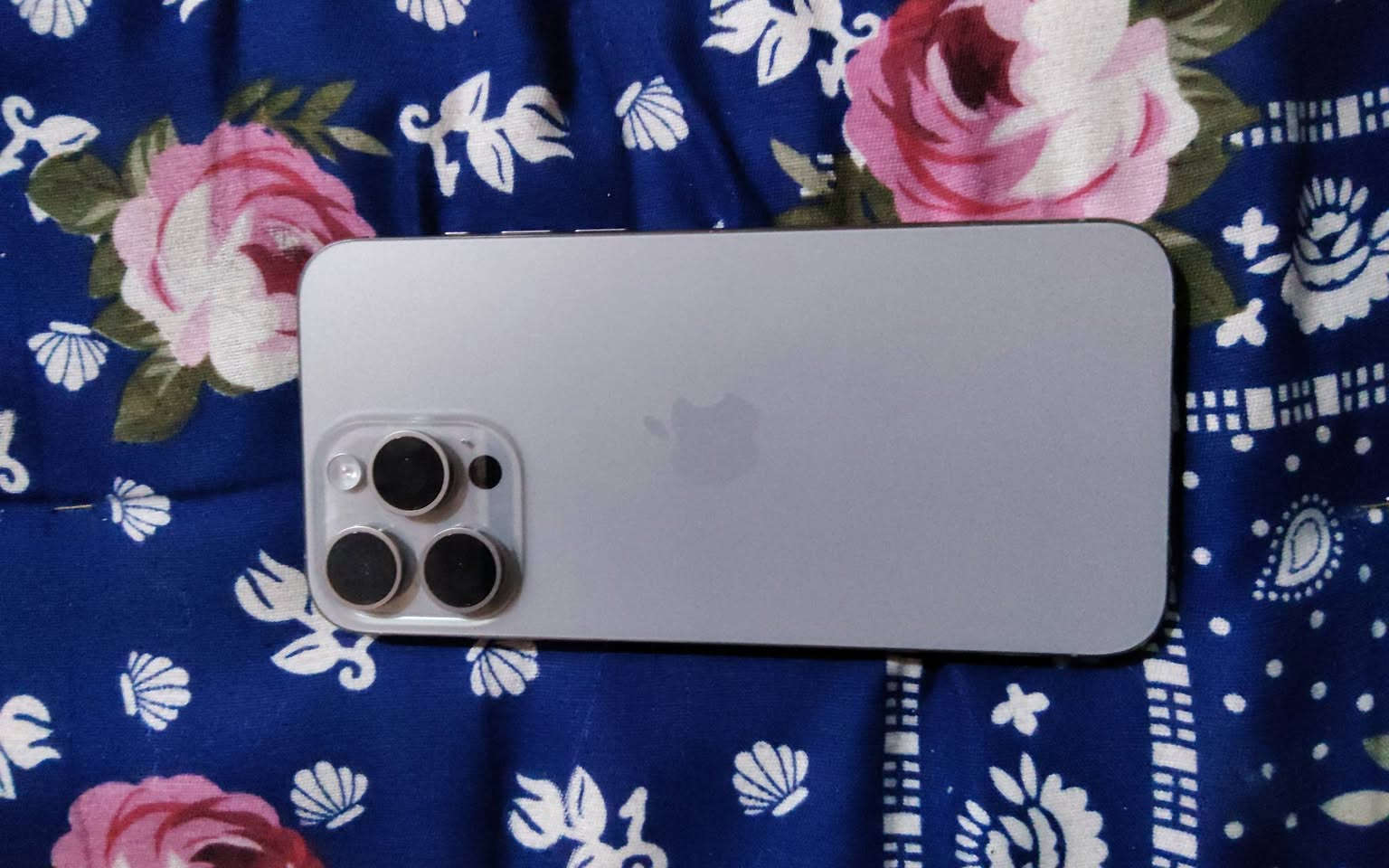 سلام عليكم ايفون ١٥ برو ماكس
نضافه 100
بطاريه 98
شرق اوسط
لون تاتنيوم
سعر مليون و200وبي مجال قليل رجان الموشراي لايتعبني تصال ع هاذه رقم ***********
