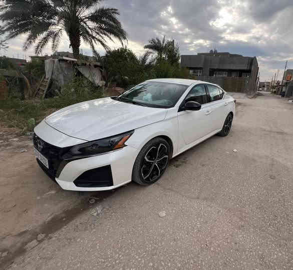 نيسان ألتما SR  خليجي 2024 
 وكالة شركة السور
بعدها بالضمان 3 سنوات من شركة السور
ماشيّة فقط 8000 كم — مكفولة كفالة عامّة
ملاحظة: ضاربة حصوابة باب الصدر (موضحة بالصور) فقط، والباقي مكفول من الشخط
محرك 2500
كشن كهربائي
شحن لاسلكي + شاحن خلفي
تبريد خلفي
كشن جلد مطعّم بشامواه
3 وضعيات قيادة: سبورت / عادي / اقتصادي
شفتات ستيرن
تحكمات ستيرن + مثبت سرعه
بصمة تشغيل + بصمة أبواب + بصمة جنطة (وتجي معها بصمتين)
مري إشارات + مري شفط
ويل 19 فراشة المرغوبة
إضاءة LED كاملة
شاشة كبيرة عربية
شاشة عداد سرعة + تنبيه أعطال
كار بلاي
ستيرن رياضي
تشغيل عن بعد
حساس لويالة + حساس خلفي
أكزوزين
كاميرا دوّارة
السيارة باسمي وعلى وضع الشركة
مبدلين دهن للمحرك مرة واحدة فقط
للاتصال: ***********
***********

🔴 السعر 💵 الطلب في التعليقات يصلك مباشرة 💸✅

#نيسان #التيما #NissanAltima #سوق_العراق_للسيارات #بيع_سيارات #SR
