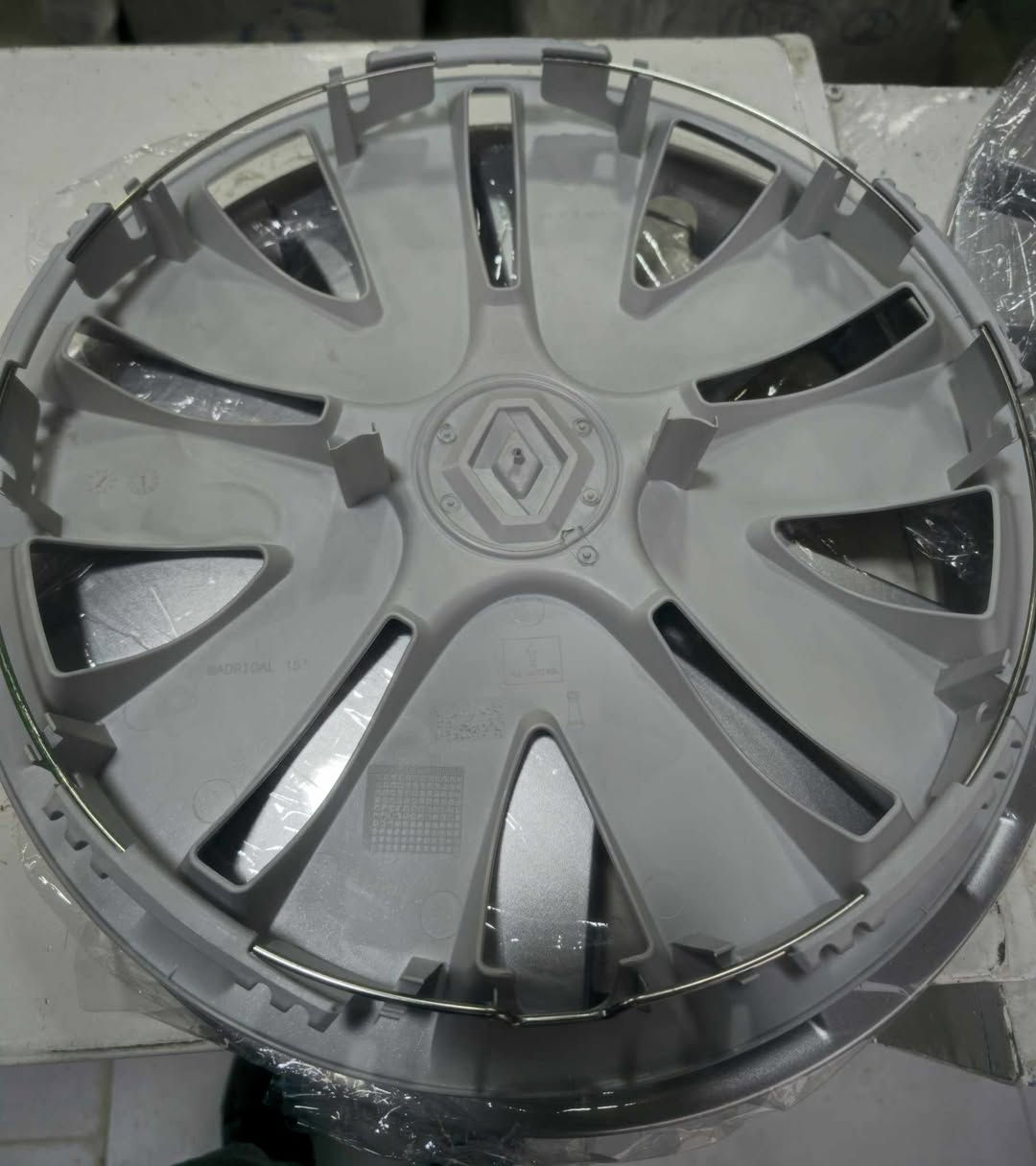 كبات جديد   اصلي شركه اسبوت  - ساسيك - رينو  فلونس - سومبل - سافران
 من شركه رينو كروب  قياس 15 --- ( طخم 80 الف ) - 403150026R - يوجد توصيل لكافه النحافضات ----


**إذا كنت صاحب هذا الإعلان وتريد حذفه لأي سبب، رجاءا أرسل رسالة إلى الدعم الفني**