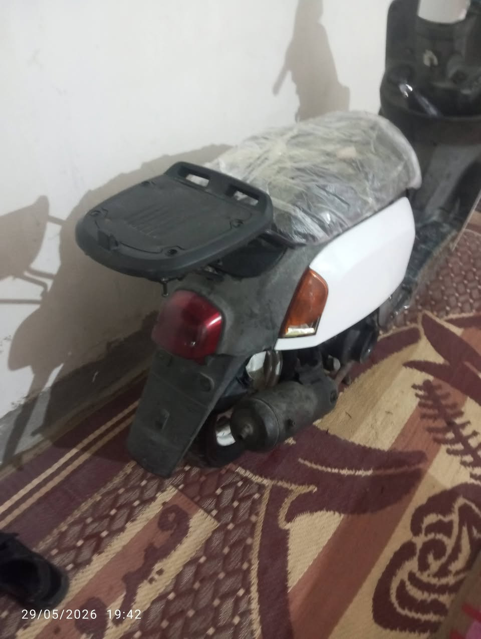 دراجه ماكس بوليسي  شغاله كهربائيات كامله مكان الدوره السعر 400


**إذا كنت صاحب هذا الإعلان وتريد حذفه لأي سبب، رجاءا أرسل رسالة إلى الدعم الفني**