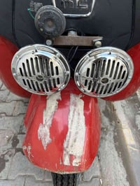 لبيع ميتين وخمسين 07753492138