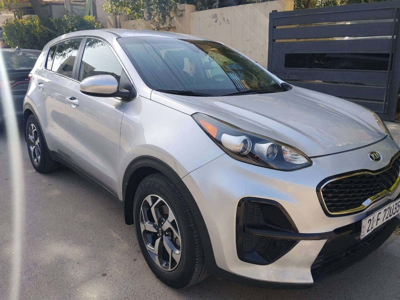 السلام عليكم
سبورتج للبيع وارد امريكي GDI  محرك 2400 موديل 2020 اللون سلفر فاتح رقم اربيل الجديد وسنوية لحد 2027 ضررها بابين السائق والوراها بدون ايرباك وصور الحادث موجود وكذلك السونار ماشية 89 الف ميل وموجودة السيارة في بغداد السيدية
السعر 159$ ورقة وبيها مجال بسيط
الاتصال على الرقم ***********
