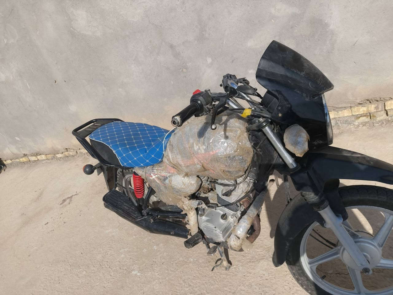 دراجة نوع TVS  أصولي باسمي دراجه ما مفتوحه موديل2021 مليون و100  وبيها مجال حق الجيه
الاستفسار ***********
