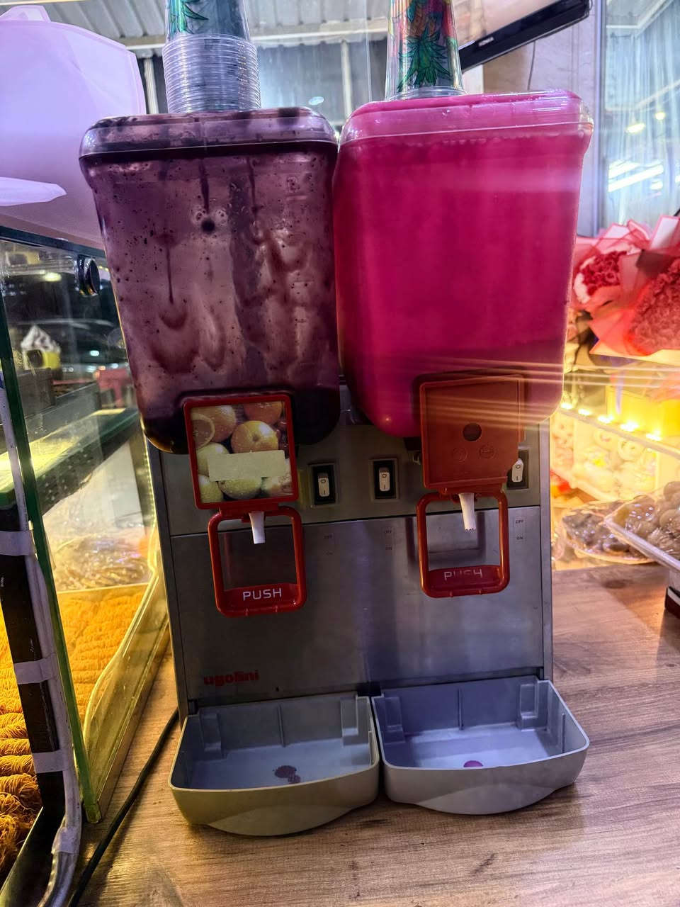 جيهازى شه ربه ت ماركه ى يوگلينى ايطالى به شه رت هه موو گيانى شه ريكه يه هيچى ده سكارى نه كراوه نرخى ٢٥٠$دؤلار
له سليمانيه
***********
*********** السليمانية, العراق
