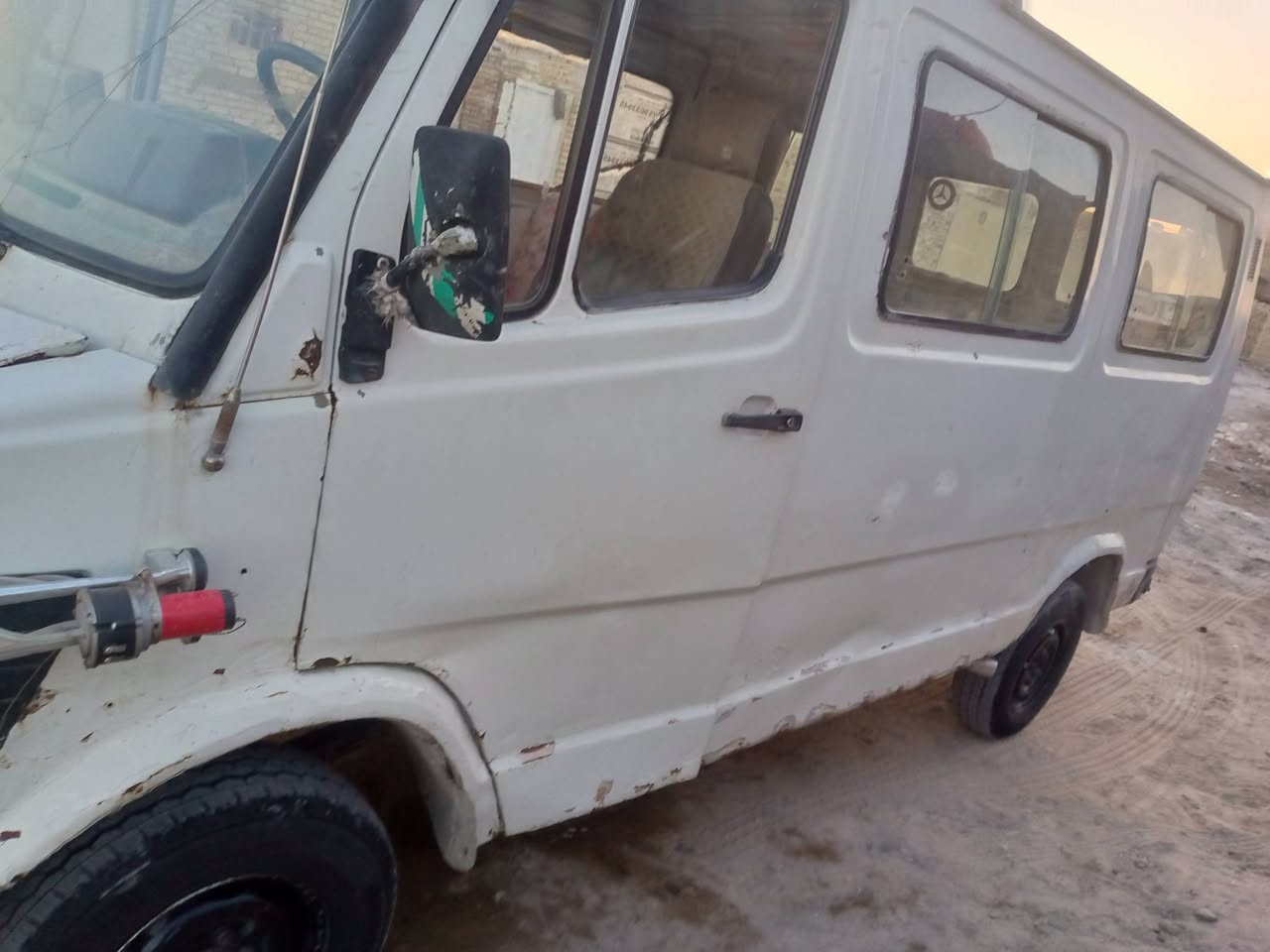 السلام عليكم مارسدس للبيع موديل 91 رقم الماني المكان كوت الاستفسار ***********
