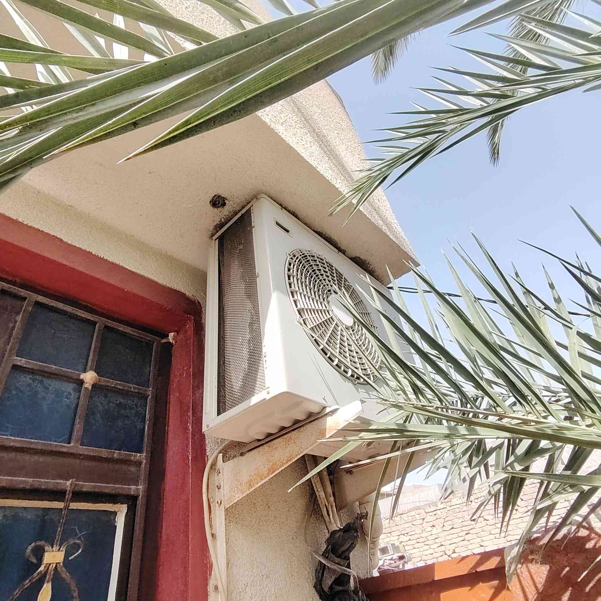 سبلت اواكس عمودي للبيع عله وضع اشركه ماداخل تصليح ابد وتبريده تجي وشوفه ابعينك ***********
