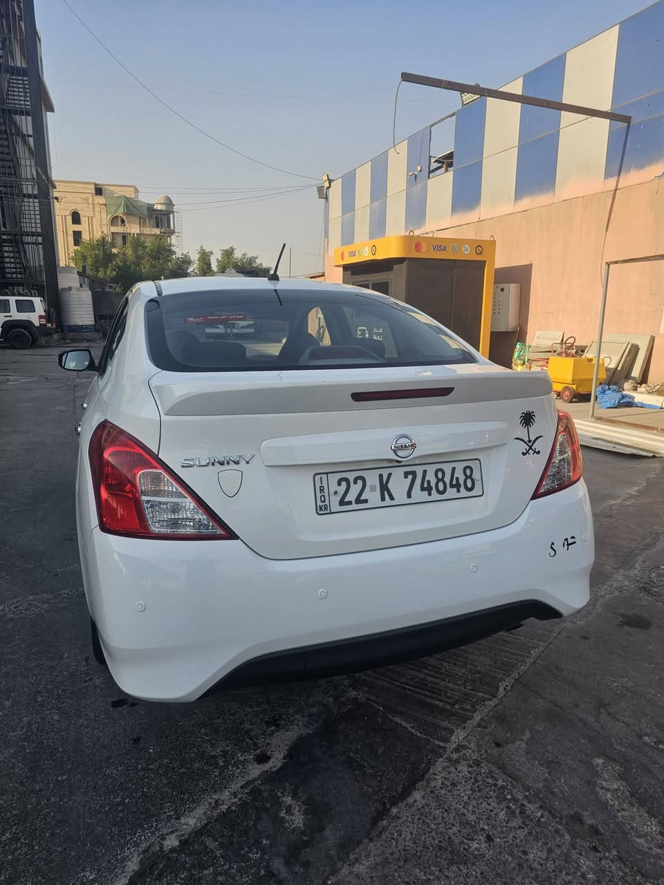 نيسان صني مصري ماشيه 38 الف موديل 23 كفاله ماعدا شخط بسيط ومكحله مبين بالصور مواصفات السيارة
شاشه اصليه مال شركة تدعم ابل كار بلي وانرويد اوتو 
اربعه جام كهرباء 
تبريد امامي خلفي 
اربع سماعات بلاد 
حساسات وكامره خلفيه 
السياره كلش نضيفه اسبيرها مانازل 
السعر 120 مجالها بسيط العنوان البصرة  ***********
