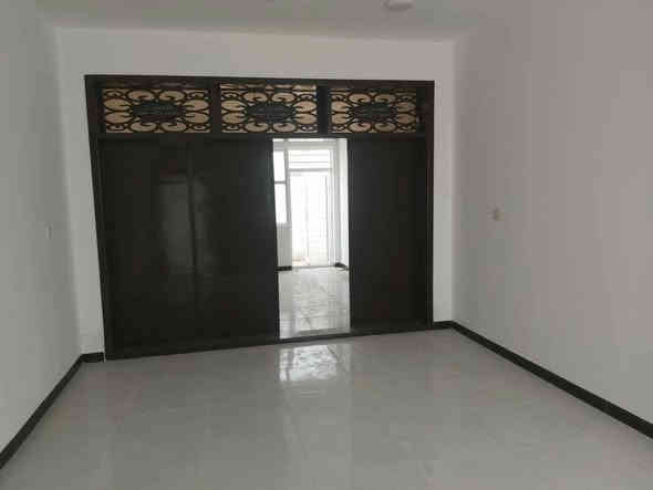 يتوفر دار للأيجار مجمع
المختار السكني الكوفة شارع المعمل.
المساحه 200 متر
2 غرف نوم صاله استقبال مطبخ مجموعة صحيات كراج وحديقه 

300 متر يتكون من غرف نوم عدد  - 3 صاله استقبال مطبخ مجموعة صحيات كراج حديقه 

سيتم الرد في التعليقات  لمعرفة السعر /اكتب تم 

مكتب ابو رضا للعقار عنوان المكتب حي القادسية مقابل مجمع عماد سكر قرب فلكة المطار 

التواصل واتساب فقط بدون اتصال ***********
