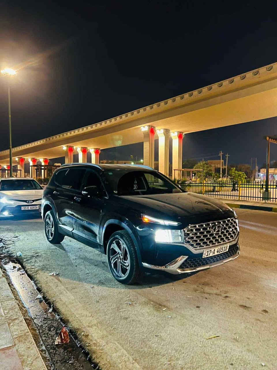 سلام عليكم
سنتافي موديل 2023  وارد امريكي السياره فول مواصفات
عده الفتحة مرقم مثنى بأسمي 
تبديل جاملغ وتصليح ربع البنيد بدون دواخل
كشن كهرباء الامامية
صندوك كهرباء 
كشنات حضن 
2500 محرك  4 سلندر 
تشغيل عن بعد
لد امامي LED
رادار امامي خلفي جانبي 
أنظمة قيادة 4 
‏comfort
‏sport
‏smart
‏snow
-- اطفاء ذاتي
اوتو هولد
مانع انزلاق
كير بيانو
تبريد منفصل 
تبريد قطعتين
فول تحكم استيرن جهتين
شاشة تدعم كار بلي  مع كامرا خلفية دوارة
مانع انحدار 
مانع تصادم امامي خلفي 
تحديد مسار قيادة آليه 
شفتات استيرن 
شاشة اعطال 
لدات امامي نهاري

منافذ شحن امامي خلفي 
وباقي المواصفات معروفة 
السعر على الرقم ***********
