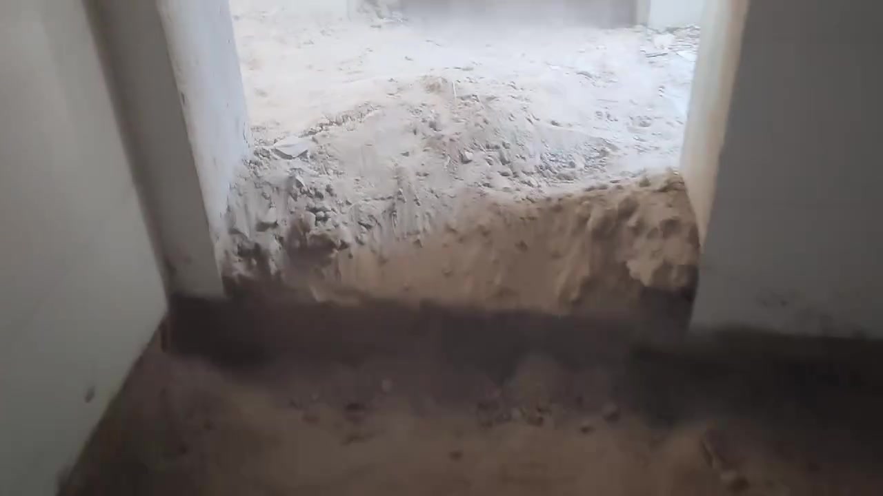 سلام عليكم كادر عمل متفرغ/ تصعيد مواد/ تنضيف /البيت وتدخيل السبيس وحدله وصبه خباطه او يدوي وتفليش دنك تفليش رباطات تفليش حيطان تفليش سقف تكشير بنواعه تكشير واجهيات /صب ارضيه صب دنك صب ونجات/ صب رفتات صب بنواعه خباطه او يدوي قلع كاشي قلع فرشي
تنضيف السطوح و لبخ لط جراره سغل اي شي عندك نشتغل شغلنه كبالات واسعار مناسبه وهاذا بعض شغلي. وهاذا رقمي بيه واتساب اتصل وتدلل ***********
