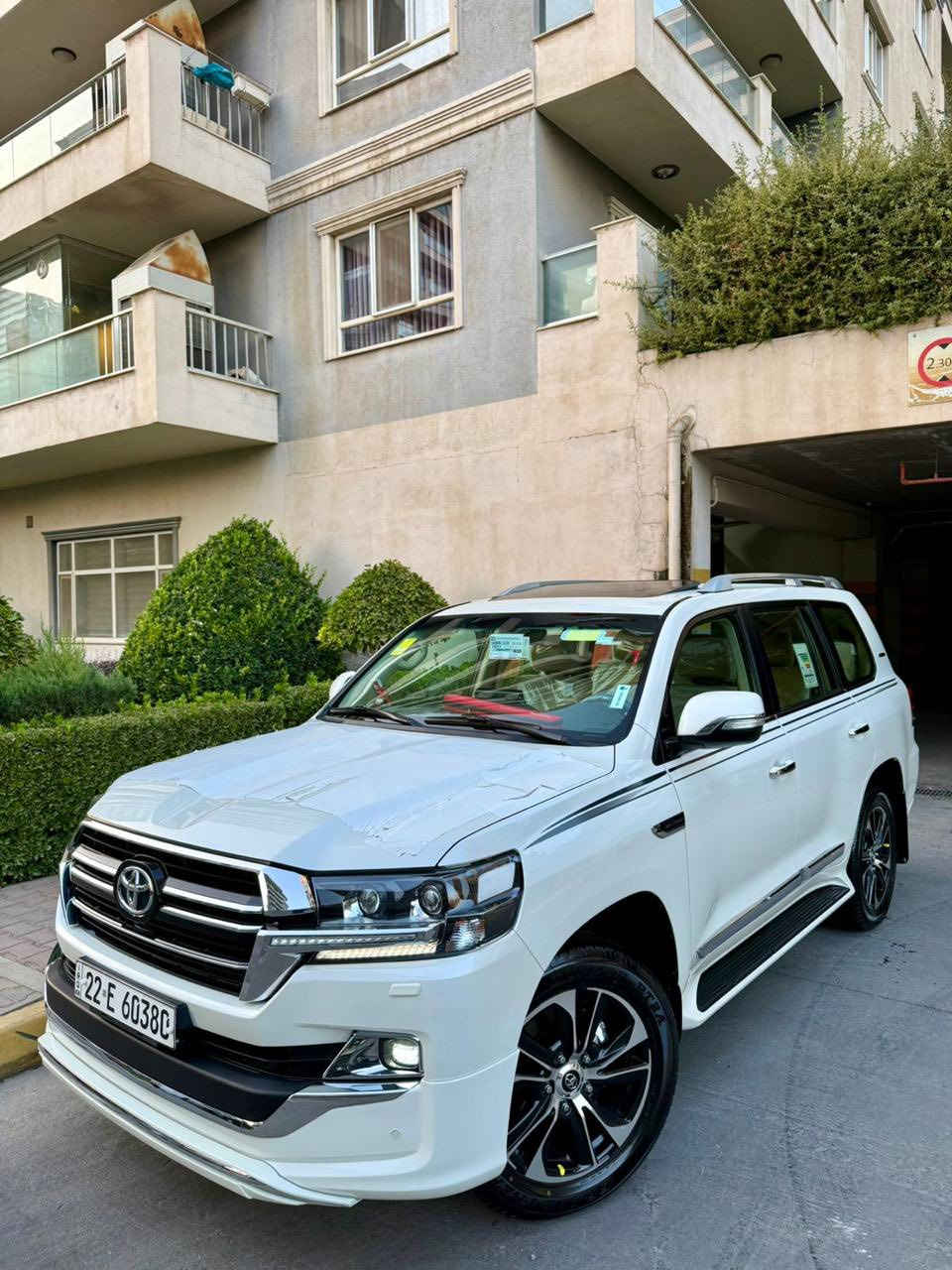 السلام عليكم لاندكروزر مديل 2020 شركة  ساز  فول مواصفات سياره مكفول كفالة عامه لا بارد لا صبغ  العنوان بغداد رقم ***********
