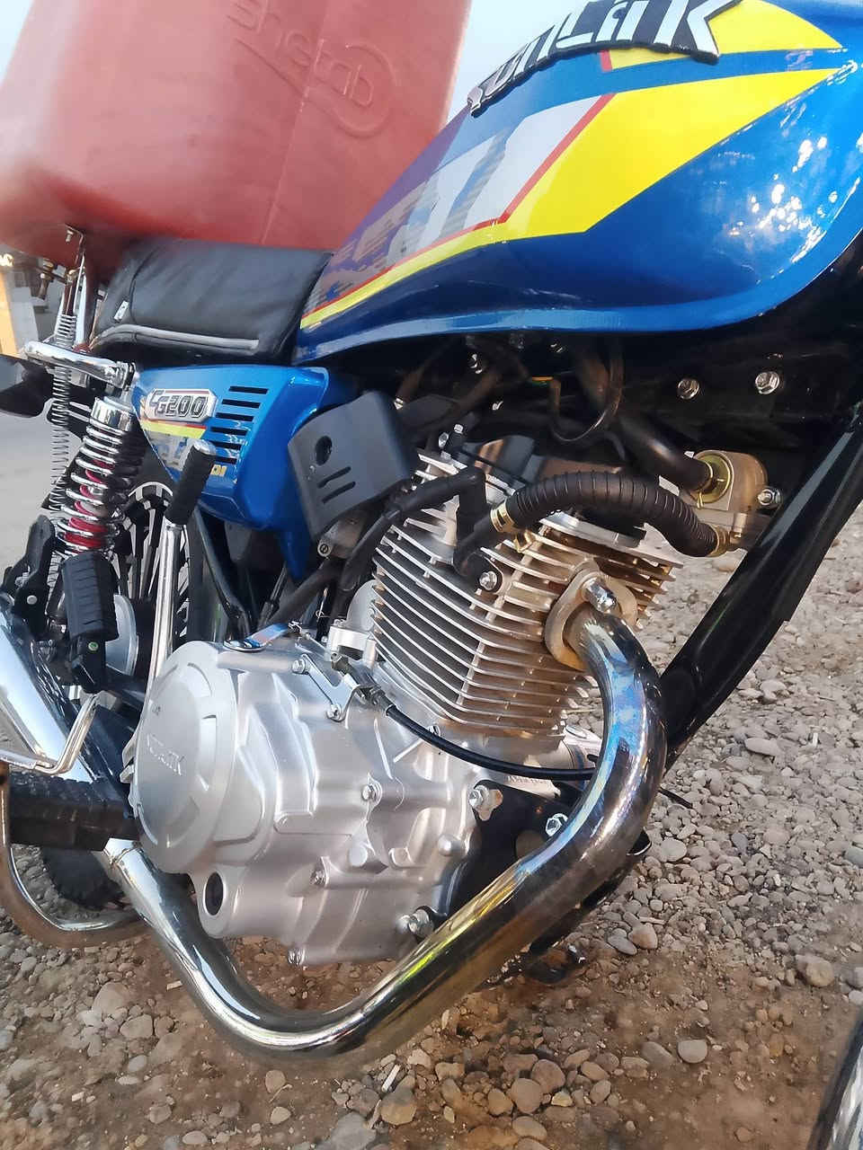 سلام عليكم دراجه يراني خمسه كير جديدة كولش ومكفوله كفاله عامه وراق كامله سعر 850وبيه مجال رقم ***********وتساب
