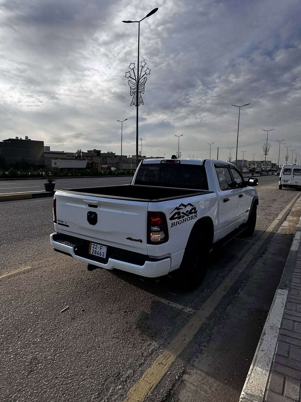 السلام عليكم
رام بك هورن 2022 باب طويل بدي قصير
رقم اربيل تحويل او وكالة
محرك V6 تنفس طبيعي كفالة 
سيارة جدا نظيفة ومكفولة من كير محرك حدادية واي نقص 
ماشية 50
حادث سيارة بسيط بدون دواخل بدون ايرباك 
موصفات سيارة فول عدى الفتحة 
مكان سيارة كربلاء 

***********
