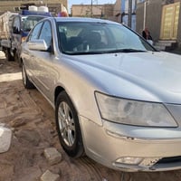 سوناتا ٢٠١٠ • ٢٤٠٠ دوش • كشنات جلد