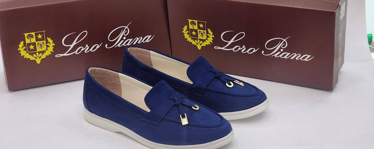 #الفراشةللاحذية 
لكثرة طلبية وفرنالكم من جديد 
حذاء #لوربيانو ماركة تركي 
داخل جلد خارج شامؤي 
متوفر جملة ومفرد 
قياسات 37_41
عنوان المحل طوز خورماتو سوق جمهورية مقابل صياغة شيرزاد جاف 
للحجز مراسلة صفحة او واتساب 
***********
يوجد توصيل للجميع محافظات
