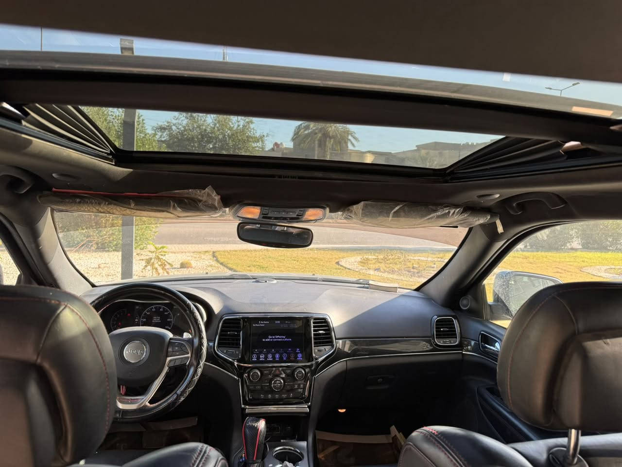 سلام عليكم للبيع جيب ترايل هوك موديل ٢٠٢٠فول مواصفات جكات ٣مراحل حساس امامي خلفي كشنات جلد تدفئه تبريد خزن مومري ٣وضعيات كشن كهرباء  رادار امامي خلفي جانبي شاشه ايباد وتحكم بل شاشه محرك ٣٦٠٠بلادي ممفتوح بونراما ٣طكات  شفتات ستيرن ماوس تحكم مري شفط زنون بلادي هوك امامي وخلفي وشاحن طوارئ ثلاجه جكمجه شاحن لاسلكي جنطه شفط بعد بيه هواي مواصفات سياره رقم بغداد مميز ولون اسمنتي وابسمي سونار موجود وموضح كلشي بجم كبس ماشيه 42 ايرباك  برده اوتو سلوب فول الاخير السعر210 وبي مجال  مكان بغداد الكرخ اتصال ***********‏ فور ويل  توقف ذات
