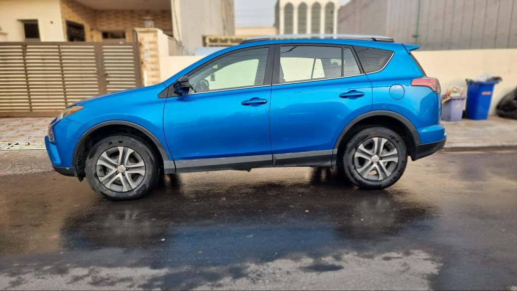 تویوتا راڤ ٤ 

جاملغ و دەرگا سبوغ بی ناو گرتن بی پەرەشوت ١١٢،٠٠٠ رۆیشتیە.  *********** أربيل, العراق
