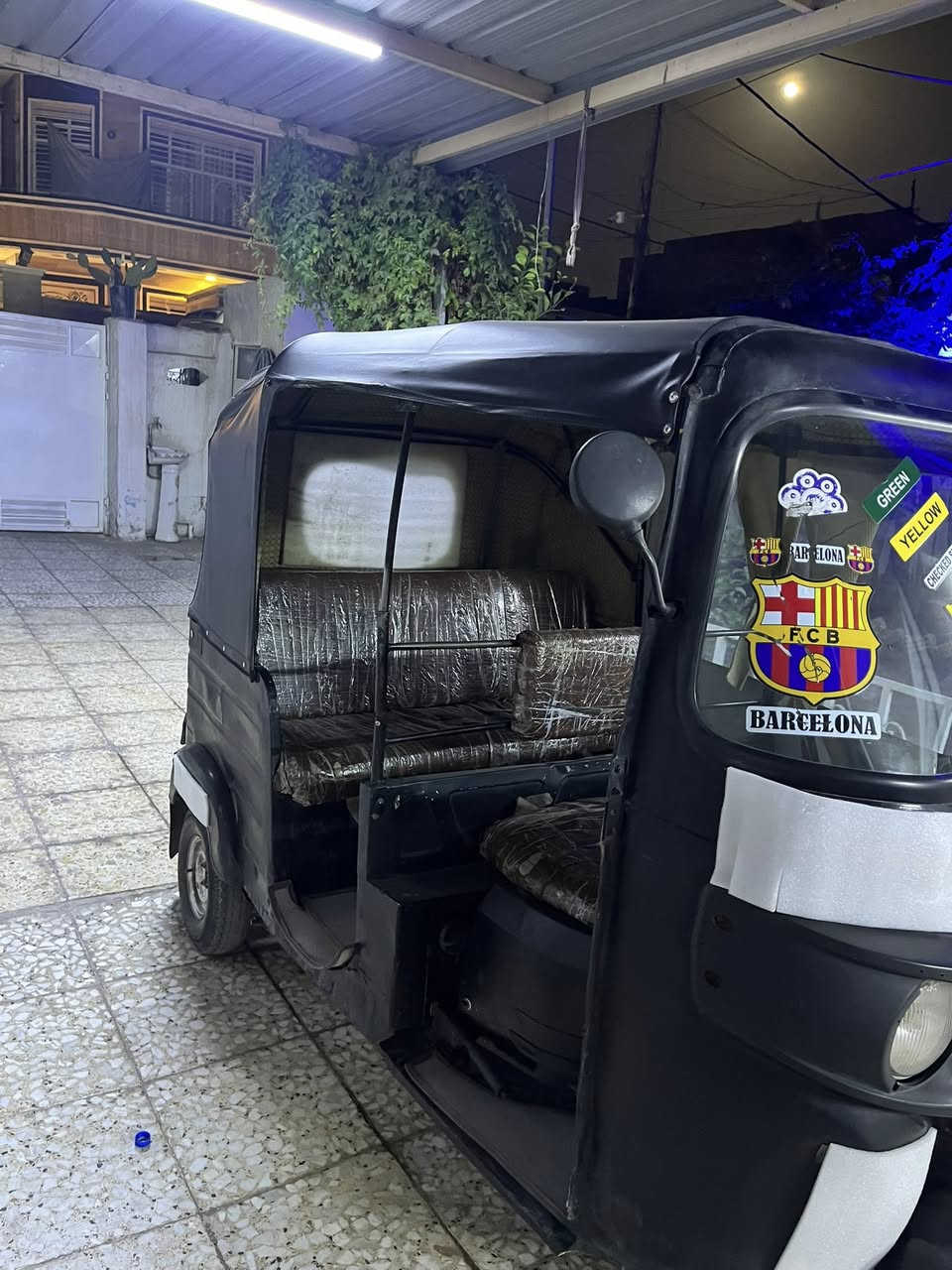 السلام عليكم تكتك 16شهر ال 12طابه بل 17رقم و سنويه التكتك محدثه 20كله مكينه 20جديده مكفوله تنقيص تبخير خير من الله التكتك كامله من كلشي برغي ما ناقصه ما بيه اي شي تشغل. و تطلع كبل السعر 4ملاين وبيه مجال مكاني زعفرانيه شارع المعهد رقمي ***********
