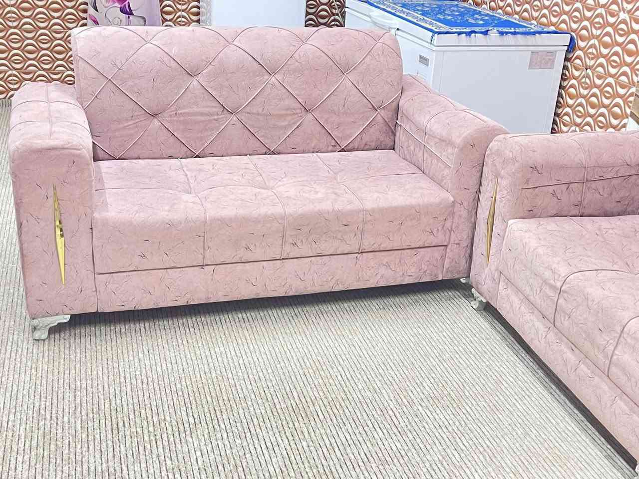 تخم 10 نفرات جديد تسكام صار شهرين من مسوي للبيع مكانه النجف شارع المطار الجديد السعر 350 وبي مجال ***********
