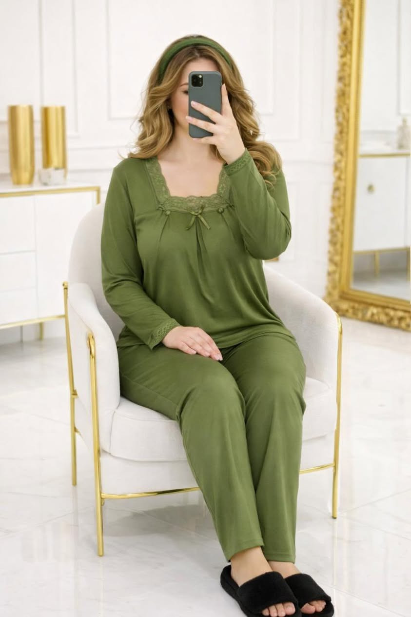 جدبدنا تراك قطني يجنن ب13 الف 
فري سايز وزن 60 إلى 80 كيلو

العنوان البصرة متوفر توصيل 🚚 لكل المحافظات


**إذا كنت صاحب هذا الإعلان وتريد حذفه لأي سبب، رجاءا أرسل رسالة إلى الدعم الفني**