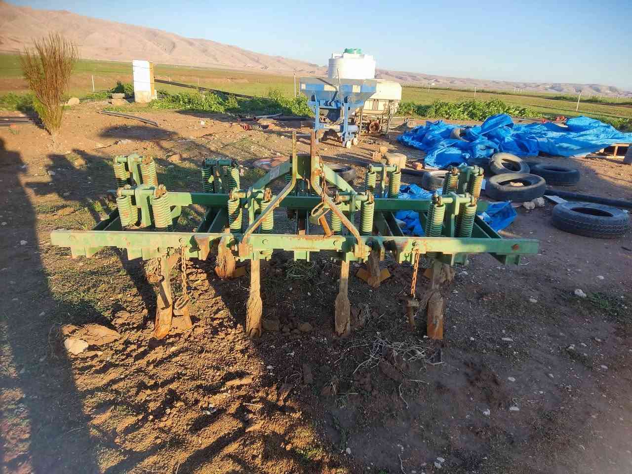 خە رماشە بۆفرۆشتن خاوێنە و کە م ئیشی کردیە شوین مخمور   سحری ۱۱ وەرقە   ***********     ***********
