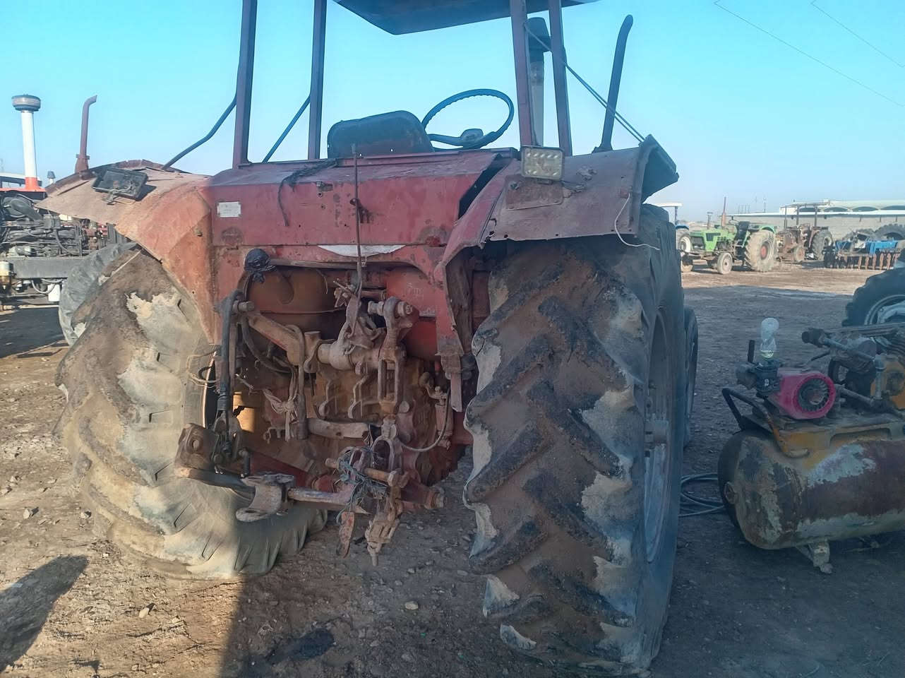 مكينه بلاروز موديل 2002بدون المكينه نضيفه گير محرك اكسن المكان ذي قار الرفاعي السعر 4ونص مليون وبيه مجال قليل الاستفسار على الرقم ***********
