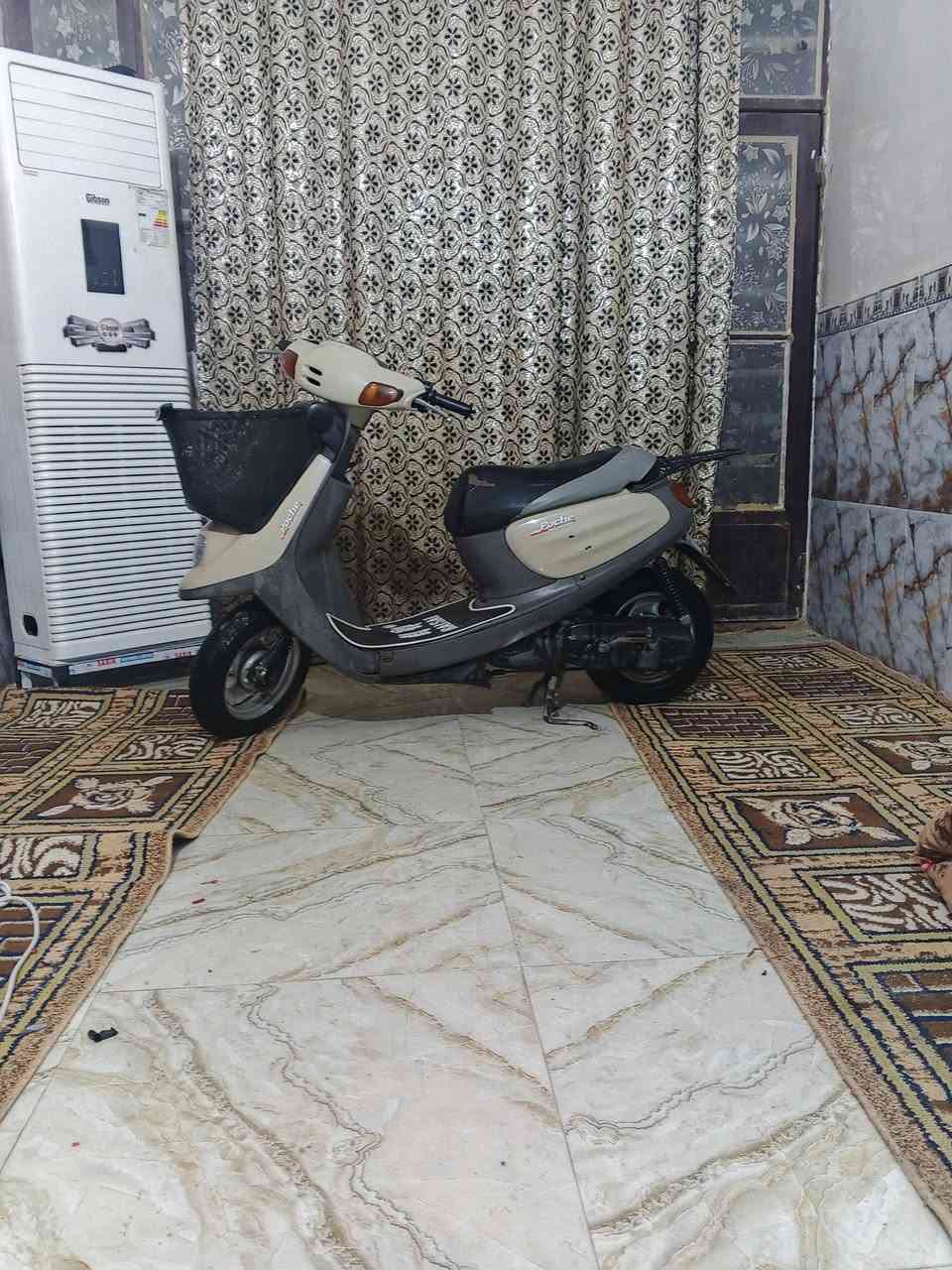 السلام عليكم دراجه منغولي للبيع موديل 2003كهربائيه كله شغاله سلف هندر ما مفتوحه السعر 600مكان كربلاء حي العامل الاتصال على رقم***********
