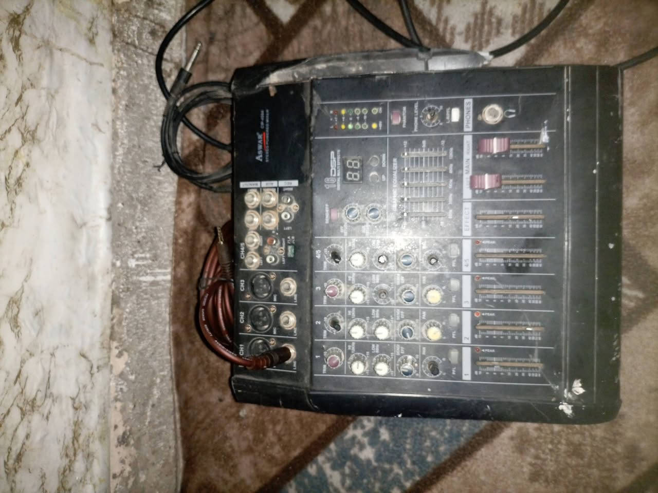 السلام عليكم
مكسر صوت مال سماعات يفيد المواكب شغال ع الفحص كامل سعر 100وبي مجال قليل عنوان بغداد الحسينيه الراشدية رقم ***********
