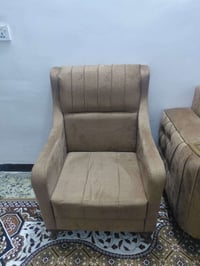 تخم • ٨مقاعد