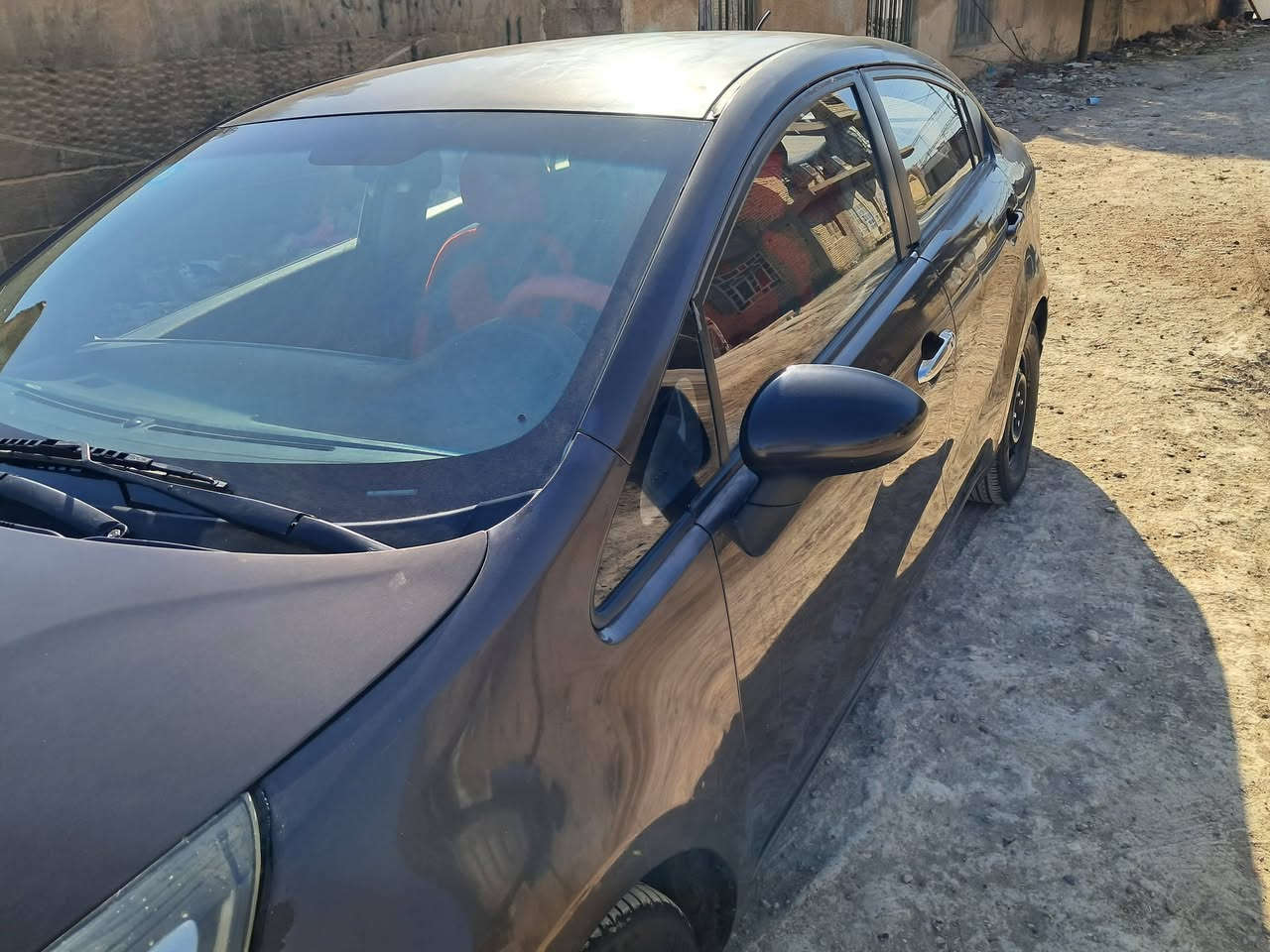 للبيع كيا ريو ١٣ خليجي سياره صدر جيد تايرات جيد محرك خير من الله مابيه ضربه فقط رصعات السعر ٧٥ ورقه رقم الهاتف *********** بغداد
