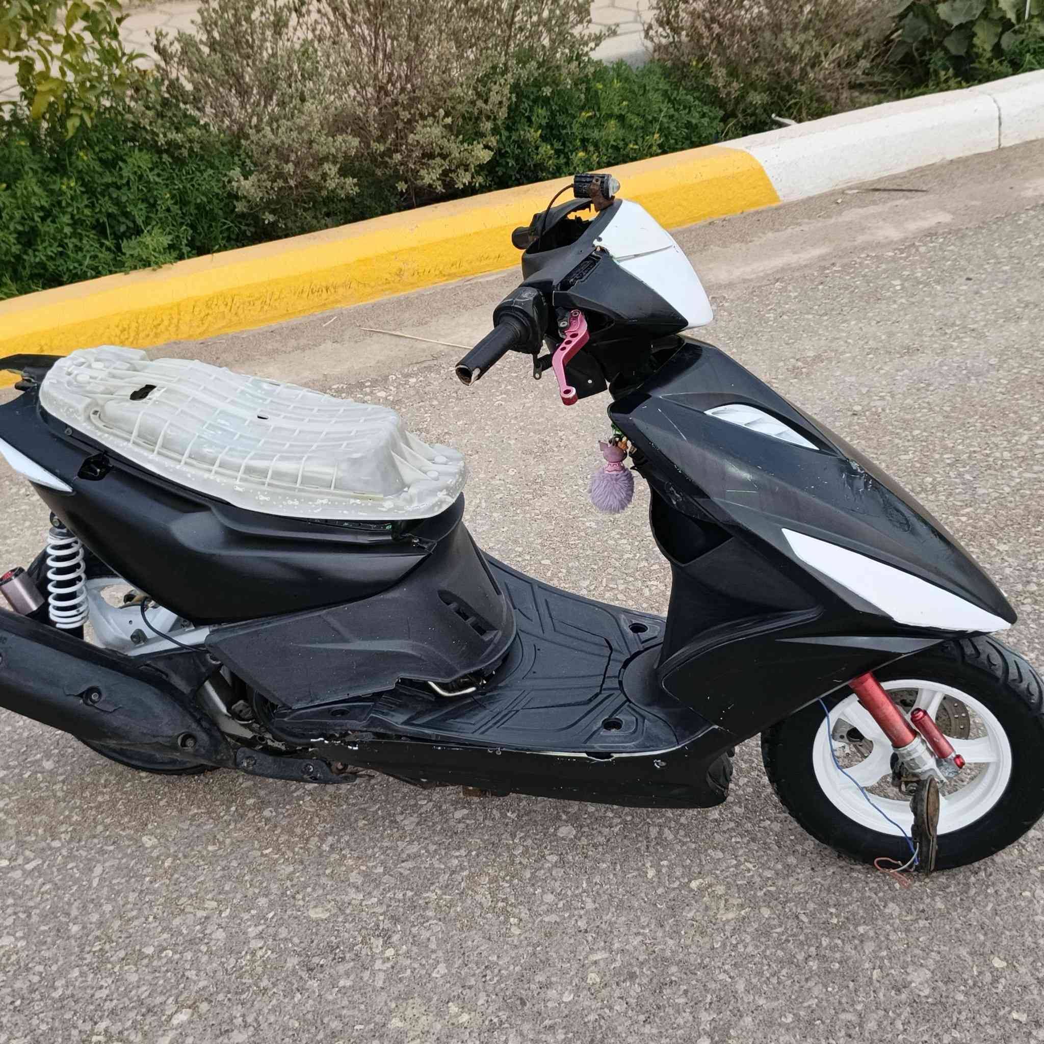 ماكس مضلع محرك سكنس مامفتوح شلعه تخبل الدراجه كهربايات جاهزه عوزها بس سبايدر وعداد وبك لايت عقل رياضي وبقيت الغراض مثل مامبين عله الصور مكان كربلاء الحر جماليه السعر400وبيها مجال ومراوس بماكس عدله حسب القناعه او دايون عضم كلك متواجد عل صاص


**إذا كنت صاحب هذا الإعلان وتريد حذفه لأي سبب، رجاءا أرسل رسالة إلى الدعم الفني**