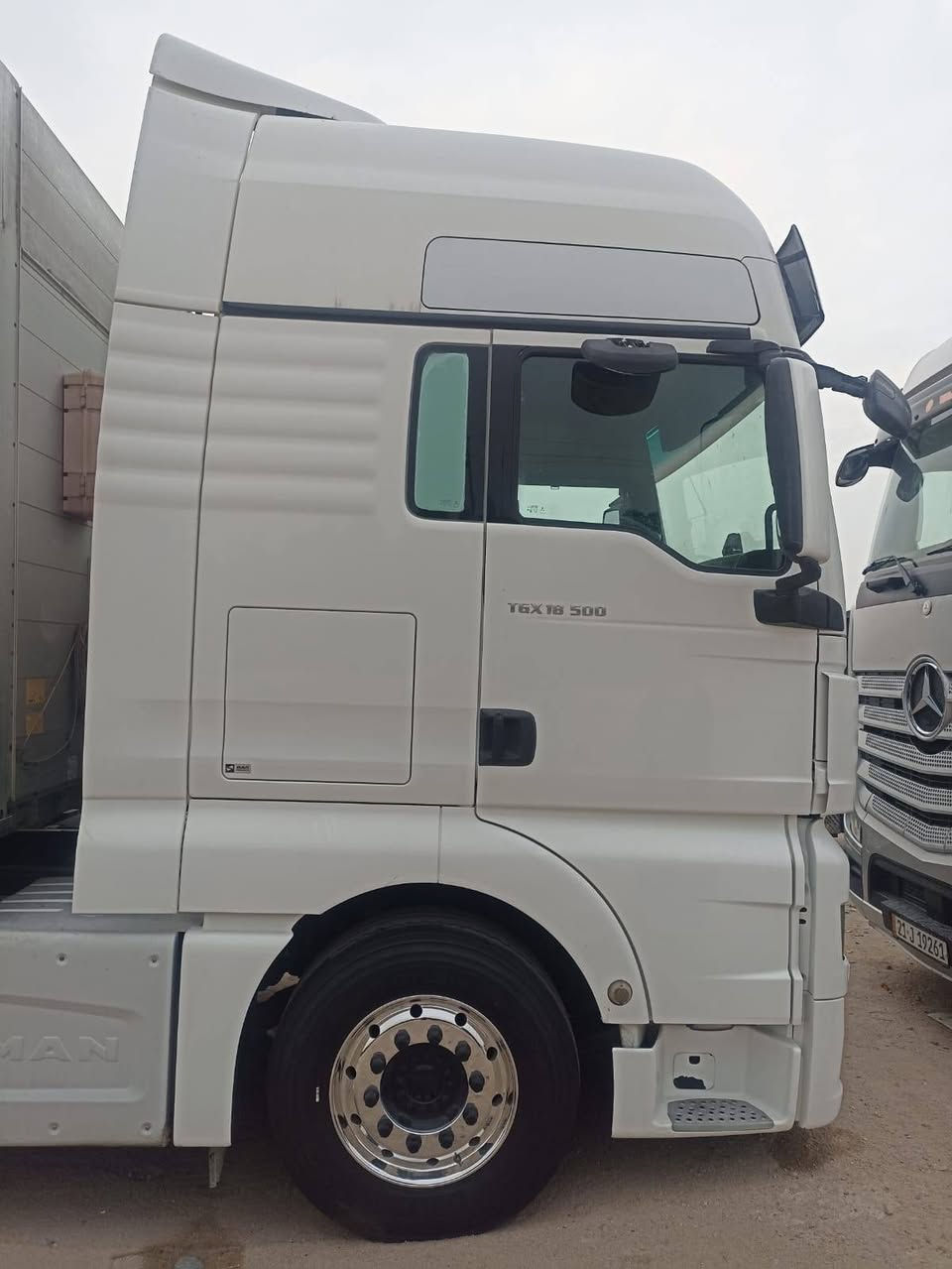 للبيع كفاله عامه2018
حجم 500
محرك دبل سوبر 
كير سكانيه
فول فول مواصفات
عربانه شمتز تخم تاير ويل كروم 2015
مسجل جادر كبس
تسجيل جديد هزه جديده
جوبلس امامي شاصي عدل
سعر 365 $$$
***********
