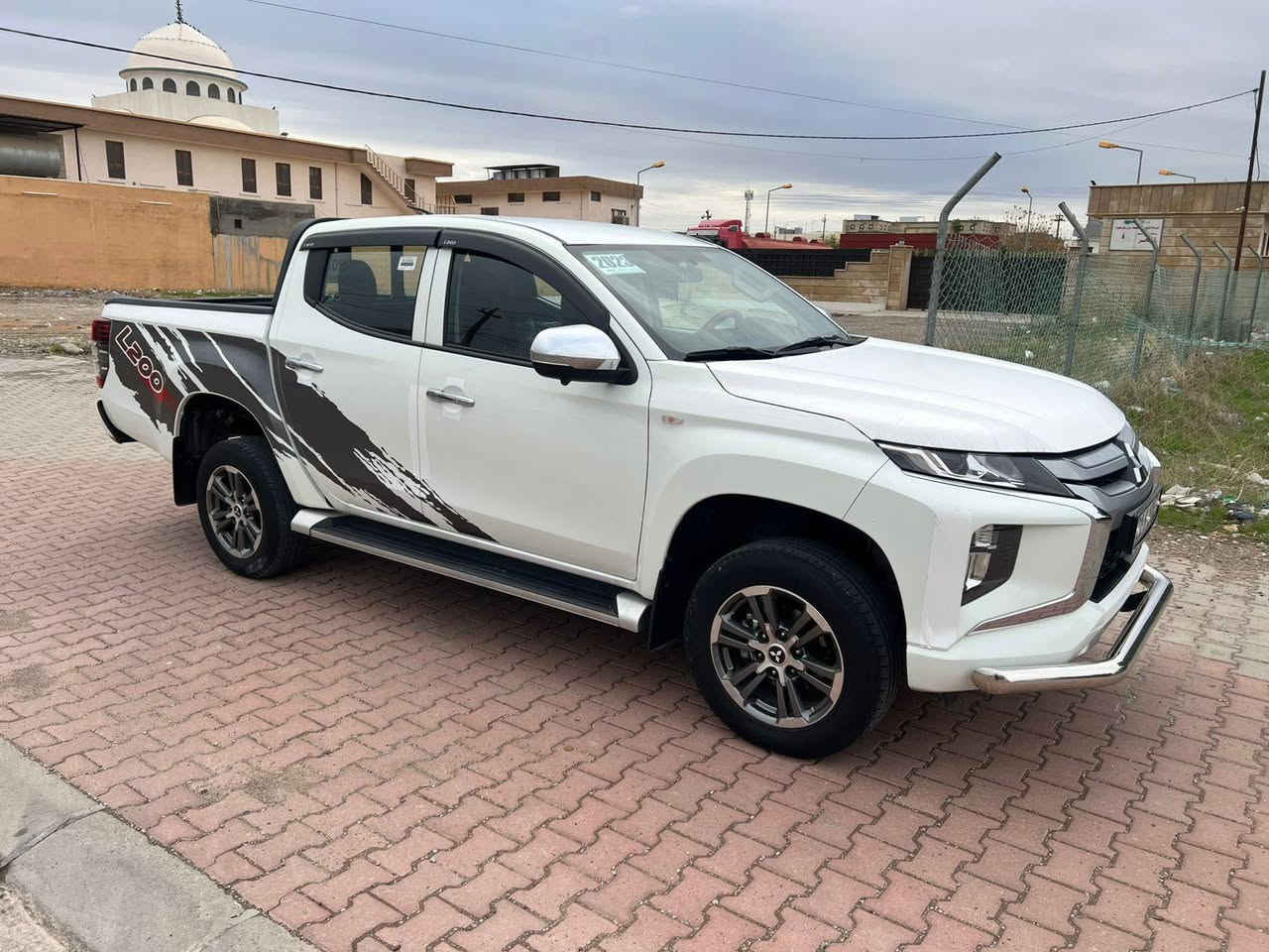 سلام عليكم سياره بيكب قذافي موديل 2023 ماشي 46 مواصفات فول بدون صبغ بدون حادث سياره مواصفات 5 كاميرا داخل احمر داخل صاج داخل فورميكا شاشه وا كامره 5 ويل كروم بلادي 4×4 كل شغال سبير ما نازل سنويه جديد لحد 28 رقم دولي دفتر بنزين بيها عنوان كركوك السعر 226 بي مجال بسيط شراي خابر رقم موبايل *********** كركوك, العراق
