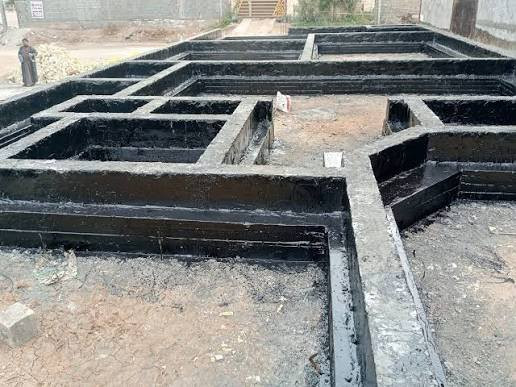 السلام عليكم مقاول بناء بيوت استلم منك أرض اسلمك مفتاح بمدة قصيرة المتر 325 ألف وكذالك تفليش وترميم وكل ما يخص البناء ' للاستفسار ***********
