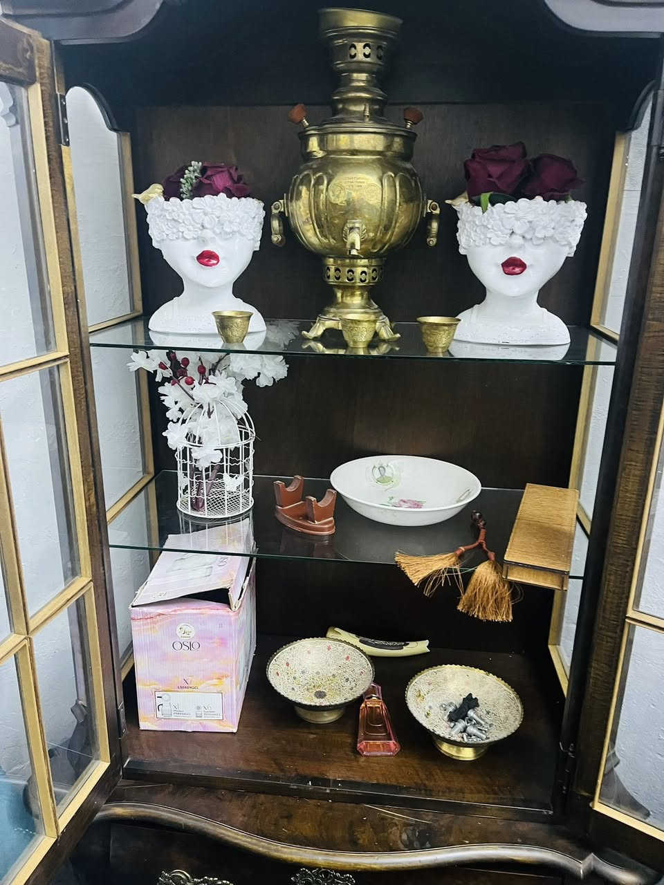 فاترينه فرنسي
للتواصل خاص او
الاتصال***********
