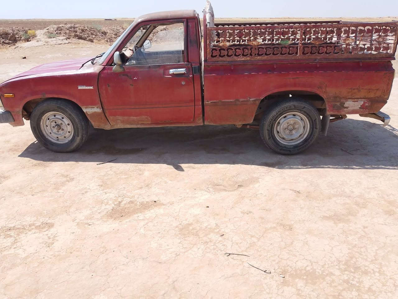 بيكم 82رقم نينوى أصفر بسمي  اسعر20وبيها مجال حك الجيه  رقم الهاتف***********
