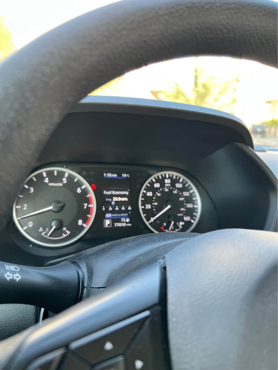 سلام عليكم نيسان سينترا موديل 24 بدون ايرباك حادثها سرقه وراجعه كل غراضها بس صاربيها صبغ بابين بدون دواخل بجم كبس 
خلفي كبس سياره سنت مابيها مصرف نسبه النضافه 99‎%‎
دخول جديدوترقيم جديدوبسمي 
بصمه
دخول ذكي 
تحديدمسار
حساس خلفي
نضام كاربلي
رادارخلفي 
رادارامامي
السعر134وبيهامجال
للستفساراكثر*********** مكاني بغدادشارع 14 رمضان متواجددائمآ بغداد, العراق
