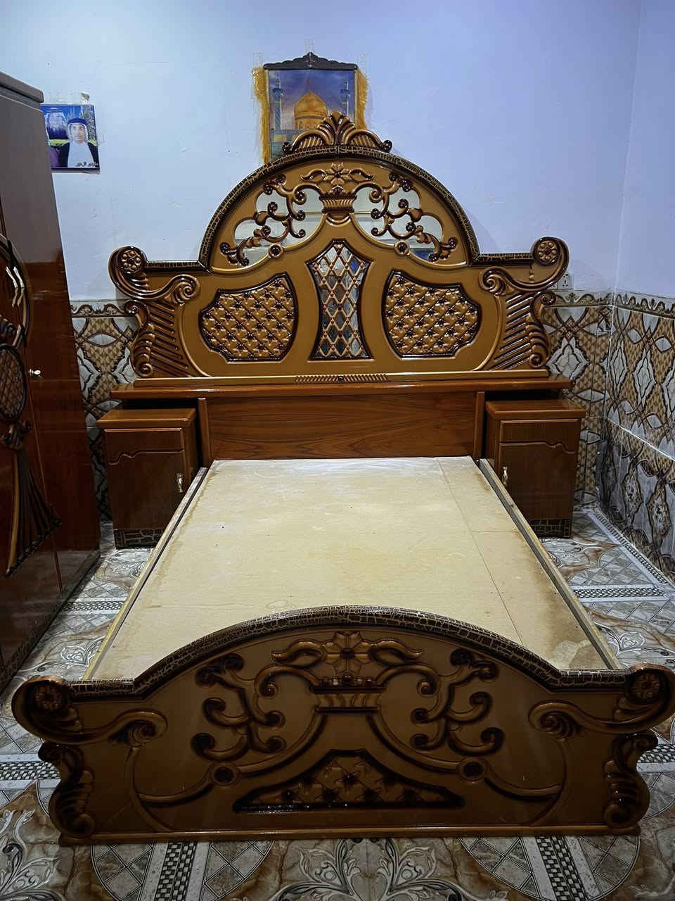 غرفه صاج تسكام ام السته جديده باكيت زلغ مابيه سعر 750 عنوان سوك الشيوخ حي العسكري رقم ***********@إشارة
