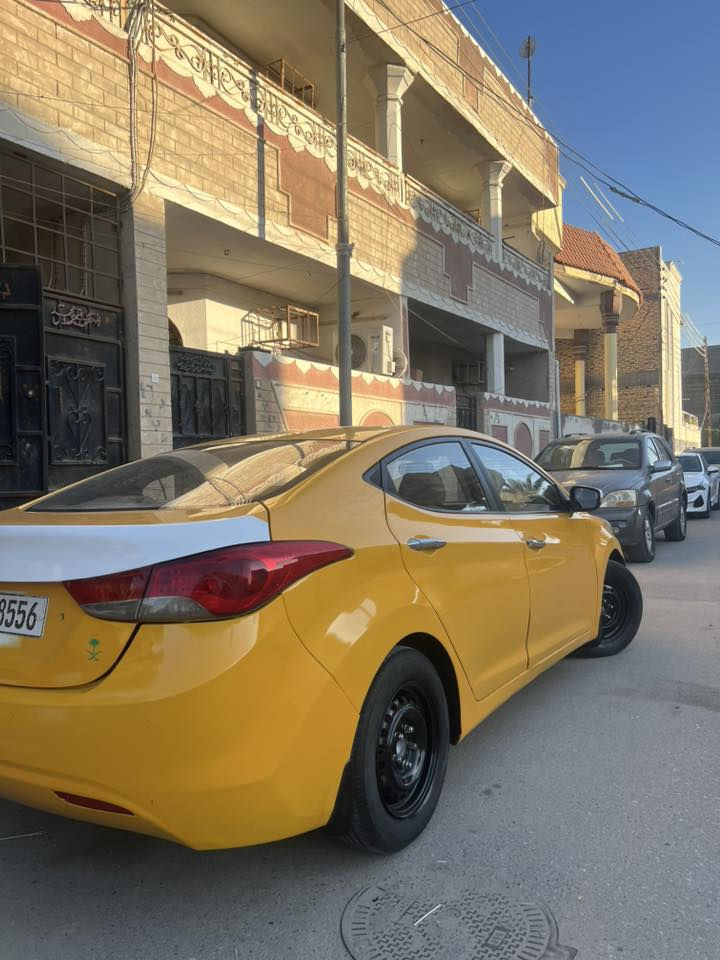 سلام عليكم النتره وراد خليجي مديل 2013 رقم بصره محرك 1600 دوش بيه الداير الوره بيه تصليح مال خياس ولباقي كفاله عامه جاهزه سياره مكينه وكير وحداده وتبريد وتخم تاير وكهربائيات كله جديد دينار ماتصرف عليه سعر 95 وبيه مجال مكاني ناصريه مركز شراي يتصل ***********
