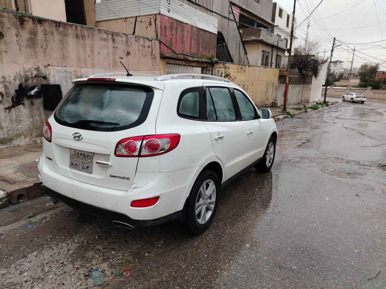 السلام عليكم وحياكم مكتب المدين وياكم 👋
سنتافي ٢٠١٠ خليجي 🚗
رقم دهوك سنوية نافذة 🚦
كابون بانزين مابيها مامسجل ⛽
محرك ٤ سلندر كير شرط 🛑
تدفئه شغال 👍
مواصفات نص فول شاشه تحمكات ستيرن جامات كهرب قفل مركزي 🧿
ضررها بوند وجاملغ 🛠️
السعر ١٢٥ وبيها مجال 💸

قفل ماكو بالتلفون تعال شوف واقتنع.
🔴 اوقات العمل  من الساعه العاشرة صباحا الى الساعه العاشرة مساءا 
  
🔴 غير متواجد على الفيس والماسنجر 

العنوان :- مكتب المدين لبيع وشراء السيارات الموصل موصل الجديدة شارع بغداد مقابل جامع الاغوات قرب مجسر المشاة 
 
الاتصال ع الارقام 
***********
***********
