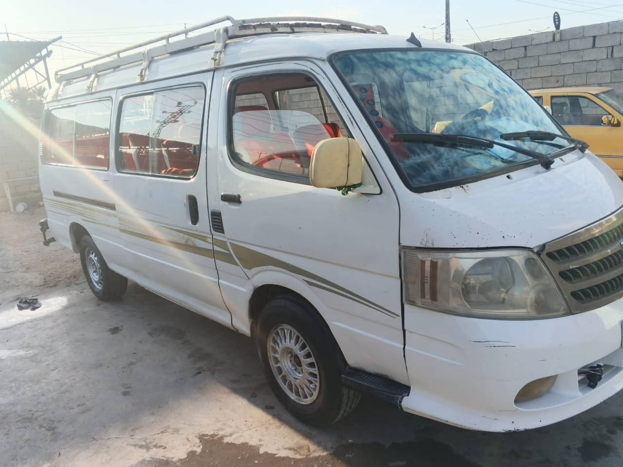 السلام عليكم
فتون للبيع 
موديل 2009
مكينه كير اكسل جديد كفاله 
رقم نكليزي بغداد 
تحويل ثاني يوم 
غرفه سياره نضيفه 
سعر 60 وبيها مجال 
***********
