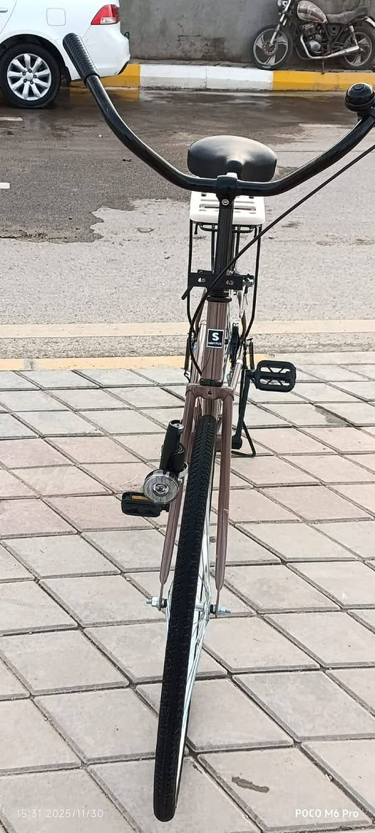 سلام عليكم باييسكل موديل 2022 الحجم 26 كامل غراضه موجوده كله اصلي سعره 130 و بي مجال للستفسار اتصل ***********
