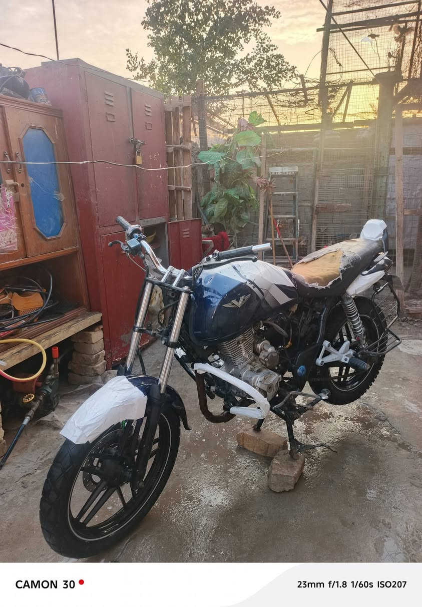 سلام عليكم دراجه للبيع بولسر لايتها المامي موجود بس دراجه بيها حادث وبدلت قباقتها مكينتها بجيس شادلها الله شاهد سعر ٣٥٠وبيها مجال او مراوس مكاني بغداد الشعله


**إذا كنت صاحب هذا الإعلان وتريد حذفه لأي سبب، رجاءا أرسل رسالة إلى الدعم الفني**