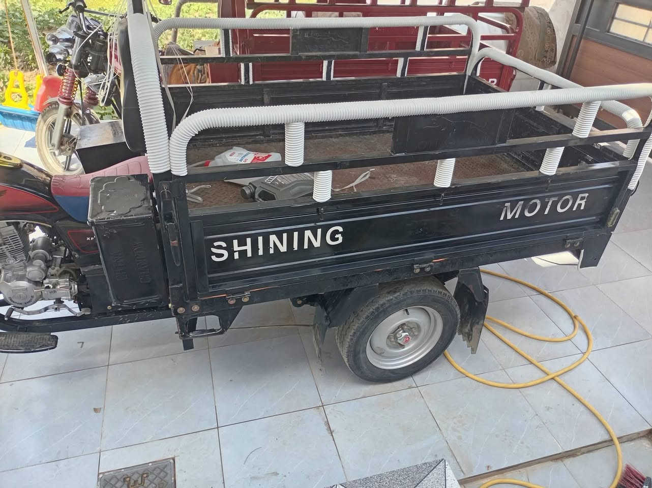 ستوته لبيع ام الطير فول بعدها اخت الجديده محرك بلاد كامله كهربائيه موديل 23 مكمرك كامله السعر مليونين ونص وبيها مجال تصال على هاذا الرقم***********
