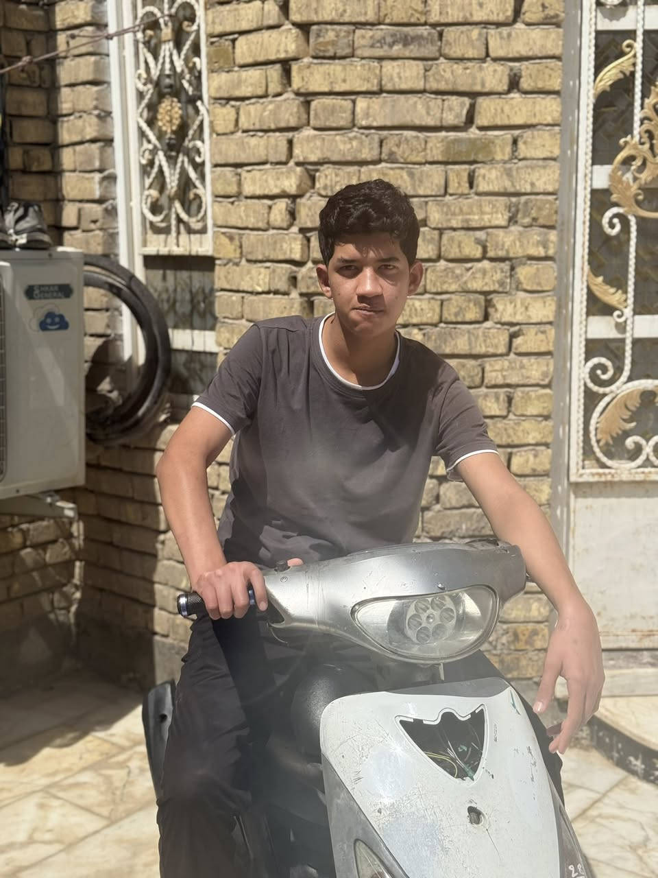 السلام عليكم 
دراجة ماكس منغولي للبيع شغالة سلف وهندر كهربائيات ما بيها نقص شوفة عينك 
حتى العامري حسين وياها 🤣🤣
الشراي يتفضل خاص وبخدمته


**إذا كنت صاحب هذا الإعلان وتريد حذفه لأي سبب، رجاءا أرسل رسالة إلى الدعم الفني**