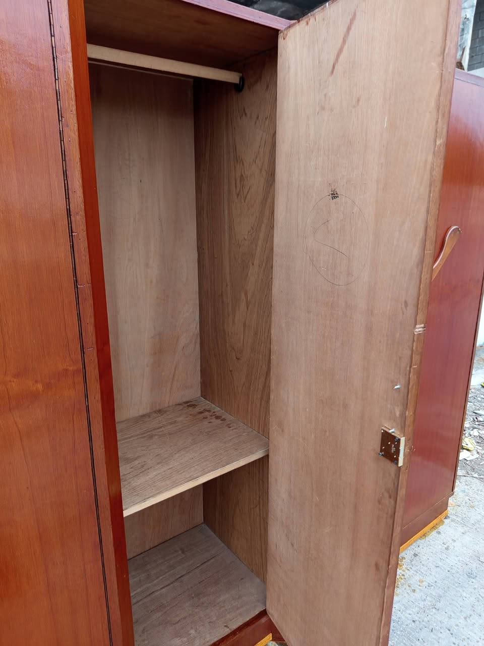 قنصور ٥ ابواب شرط شرط النظافه شغل ثقيل حيل
سعرها ١٨٥ الف
رفاعي يم طرشي الشفاء ***********
