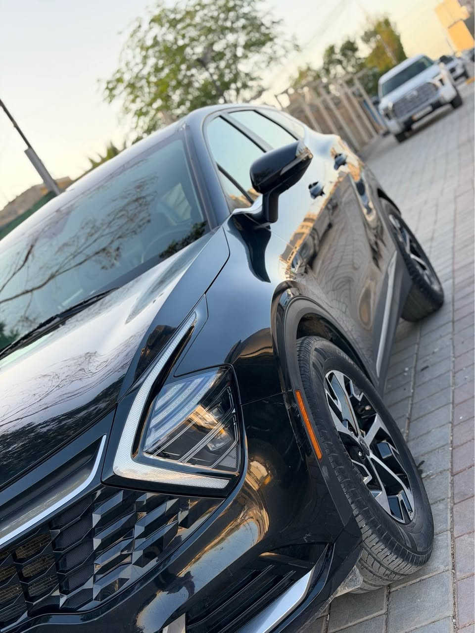 كيا سبورتج 2023 
ماشية 44 الف 
حادث بنيد فقط بدون دواخل 
بدون ايرباك
موصفات 
Auto hold
نظام منحدرات
حساسات امامي خلفي رادار امامي خلفي 
رادارات جانبي
بصمة
تشغيل عن بعد 
تدفئة كشنات
كشنات جلد
فول سستم 
هاند بريك بصمة
3انظمة قيادة
تخم تاير جديد
رقم بغداد دولي بأسمي تحويل مباشر 
*********** بغداد, العراق
