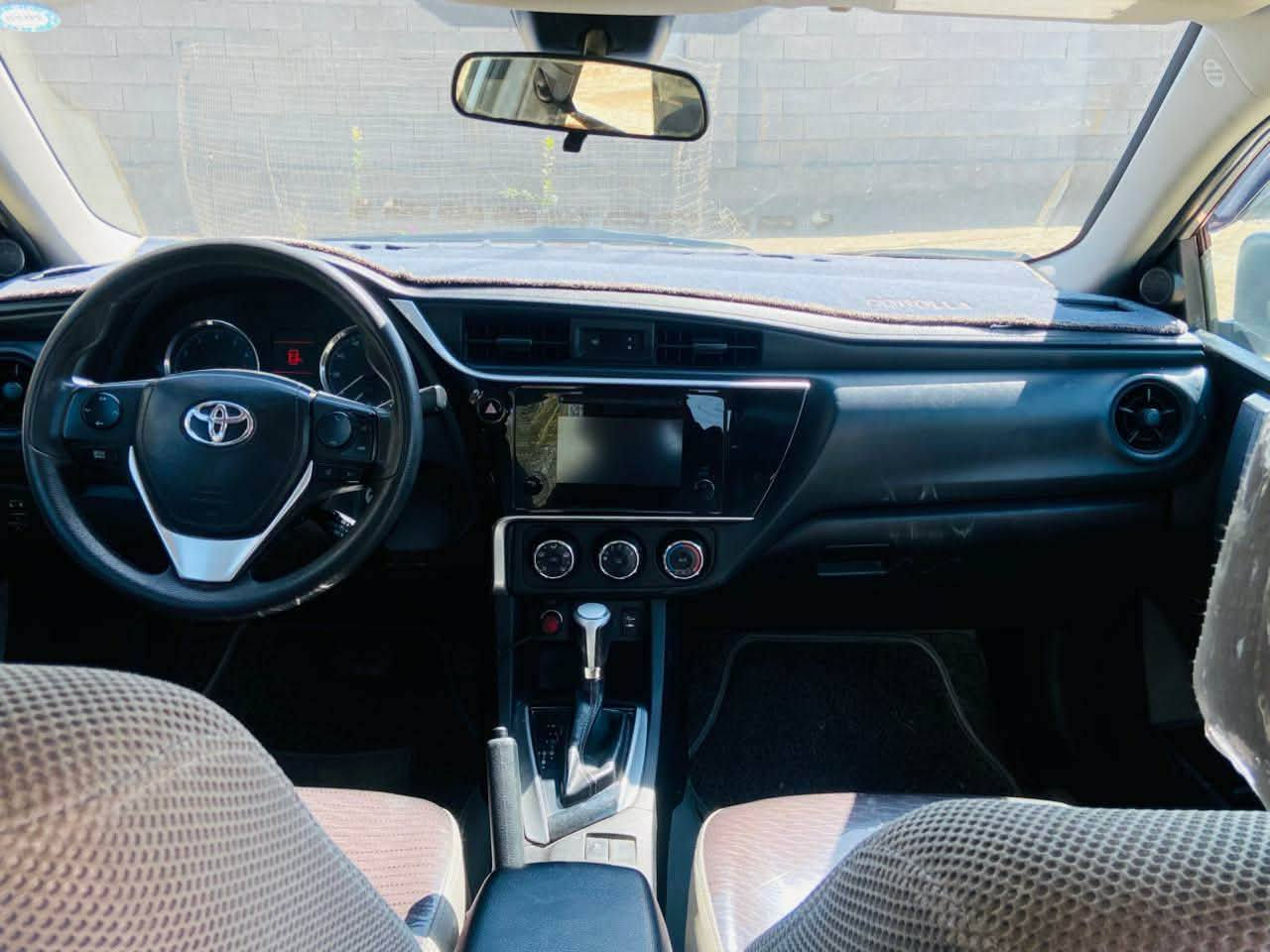 للمراوس بكورلا من 13 وجوا او سني 

كورلا موديل 2018 وارد امريكي محرك 1800 سياره جاهزه من كلشي محرك كير صدر كهربائيات تدفئه تبريد كامله ضرر نص جاملغ وبنيد فقط السعر 133وبيه مجال قليل (السوك كلشي بي مو شراي لتعبني ولا اتعبك واغثك ) للاستفسار ***********
