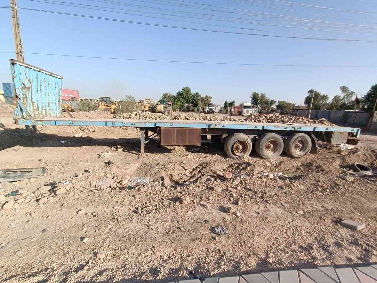 سكانيا 91 للبيع
عربانة فلات مرسمة
تايرات حرفش 
خيط بخار بالمكينة
***********
